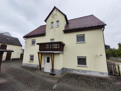 Foto - Sanierungsbedürftiges Einfamilienhaus