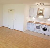 1 Zimmer Wohnung mit Terasse, renoviert mit moderner Küche und WT - Taunusstein