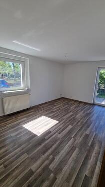 Foto - Ruhig & komfortabel wohnen – helle 2-Raum-Wohnung mit Terrasse