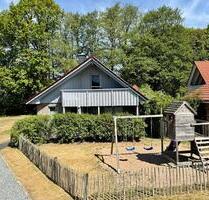 TOP-FERIENHAUS, Strandlage, Rendite, Grdst., mit Bebau-Potenzial - Neustadt in Holstein
