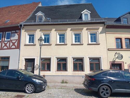 Foto - Haus mit Wohn und Gewerbefläche