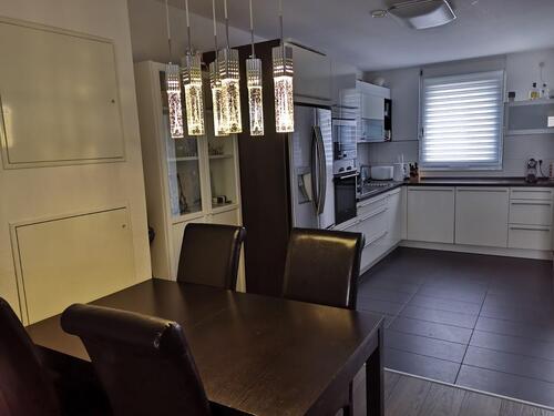 Foto - Möbeliertes Haus zu vermieten - 2.200,00 EUR Kaltmiete, ca.  141,00 m²