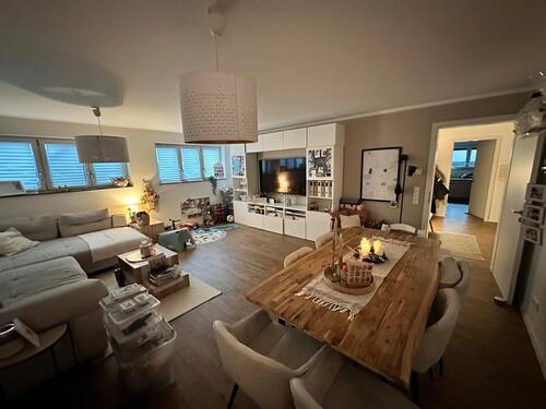 Foto - VON PRIVAT LUXURIÖSE 2 ZIMMER WOHNUNG IN WIESBADEN BIEBRICH