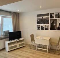 Appartement, Wohn - Schlafraum mit Einbauküche - teilmöbliert - Solingen Wald