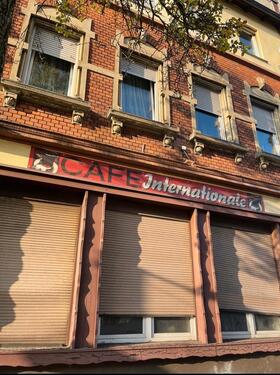 Foto - Großzügiges Zweifamilienhaus mit Ladenlokal