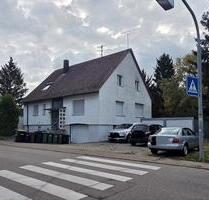 Attraktives Zweifamilienhaus mit großem Grundstück Oberstenfeld