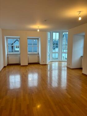 Foto - hochwertige Wohnung mit Erker und großer Dachterrasse