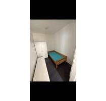 Wohung 1 Zimmer WG Neusaniert Möbliert - Neu-Isenburg