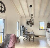 Helle 3-Zimmer Penthouse Wohnung mit Dachterrasse + Balkon - Neuffen