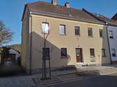 Foto - 2-Familien-Haus mit großem Garten u. Nebengebäude- Sanierungsbed.