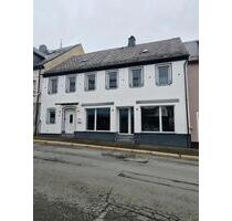 Wohn und Geschäftshaus mit großem Grundstück - Schwarzenbach am Wald