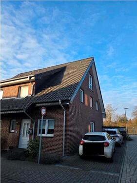 Foto - Doppelhaushälfte in Spielstraße