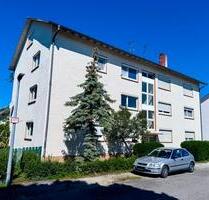 3-Zimmer-Wohnung mit großem Balkon, 2 Garagen und 2 Stellplätzen - Rielasingen-Worblingen
