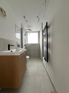 Foto - Kernsanierte 4 Zimmer DG-Wohnung 