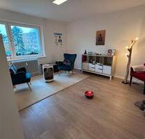 Heller Praxisraum zur alleinigen Nutzung (Frankfurt Dornbusch) - Frankfurt am Main Ginnheim