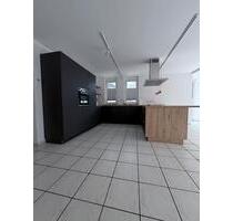 EXKLUSIVE, LICHTDURCHFLUTETE WOHNUNG IN BRÜHL – 90 m²