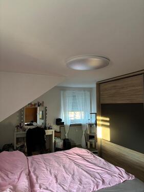 Foto - Eine fünf Zimmer Wohnung - 950,00 EUR Kaltmiete,