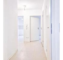 Modernisierte 2‑Zi. EG-Wohnung mit Freisitz & TG-Stellplatz nahe Uniklinik - Würzburg Dürrbachau