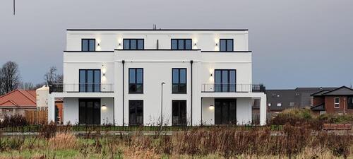 Foto - Weiße Villen im Nordseebad Otterndorf