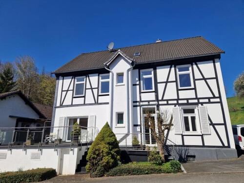 Foto - Schönes 1-Familienhaus im Landhaus-Stil