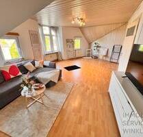 Charmante DG Wohnung mit 2,5 ZKB im Herzen von Lemgo