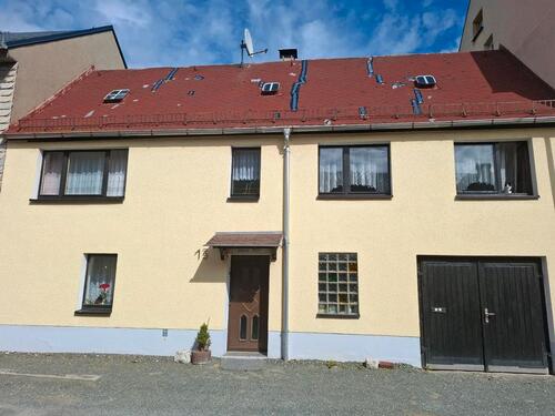 Foto - Familienfreundliches Haus mit 3 Zi + Garten