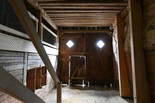 Foto - Kleine Scheune für Wohnmobil, Kfz oder 7,5t LKW - ohne Strom