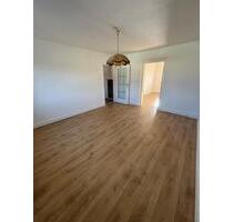 Renovierte 3-Raum Wohnung - 420,00&nbsp;EUR Kaltmiete, ca.&nbsp; 63,00&nbsp;m&sup2; in Ellrich (PLZ: 99755)