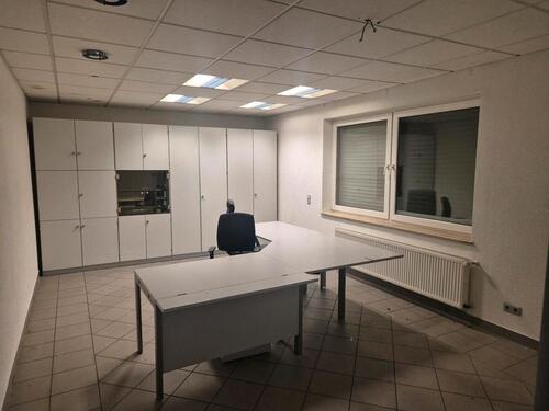 Foto - Büros , Lager Raum, stell Fläche, gewerbe Fläche, Praxis