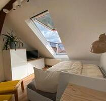 Zentrumsnahes, möbliertes Dachgeschossapartment, befristet - Jena Zentrumsnahes, möbliertes Dachgeschossapartment, befristet - Jena