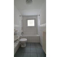 Frisch Renovierte 4-Zimmer-Wohnung mit Balkon in Sinn