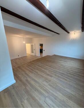 Foto - Frisch sanierte 4 Zimmer Wohnung mit Garten