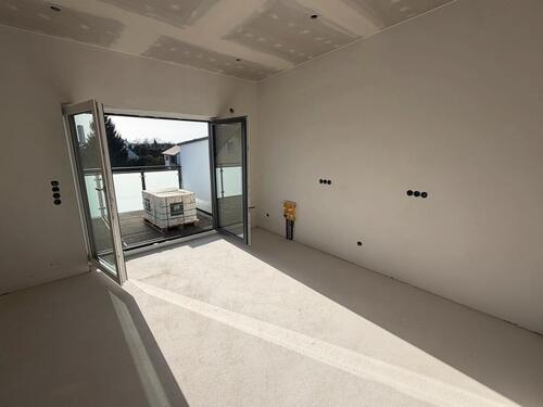 Foto - Erstbezug: moderne 2 Zimmer DG-Wohnung OberahrainEssenbach