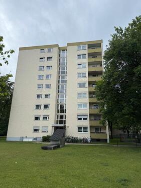 Foto - Wohnung mit Potenzial: 55 m², Aufzug & Tiefgaragenstellplatz