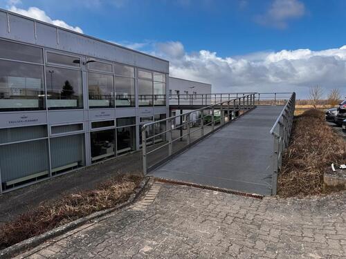 Foto - Büroflächen zu VERMIETEN - 5,00&nbsp;EUR Kaltmiete, ca.&nbsp; 5,00&nbsp;m&sup2;