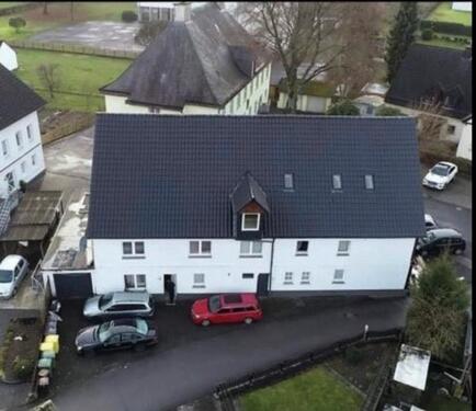 Foto - Mehrfamilienhaus , Neu Renoviert!