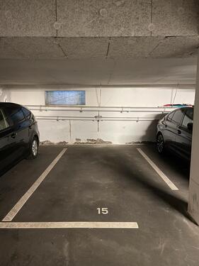 Foto - Tiefgaragenstellplatz zu vermieten Neuss Weingartstraße