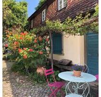 Sehr schönes, altes FACHWERKHAUS mit großer Garten zu vermieten - Breisach am Rhein