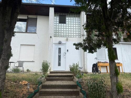 Foto - 5 Zimmer Einfamilienhaus zum Kaufen in Ostelsheim
