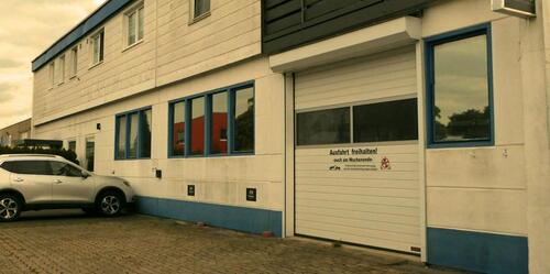 Foto - Betriebs-, Lagerfläche, Büro. 330 qm