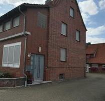 Doppelhaushälfte auf dem Land - 780,00&nbsp;EUR Kaltmiete, ca.&nbsp; 120,00&nbsp;m&sup2; in Edemissen (PLZ: 31234)