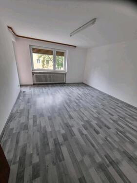 Foto - 3-Zimmer-Wohnung mit Balkon und Aufzug zu vermieten – ca. 73 m