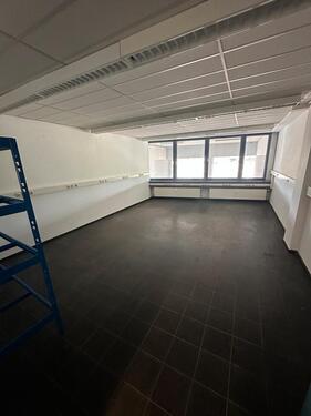 Foto - Lager Büro Raum direkt am Hauptbahnhof Darmstadt