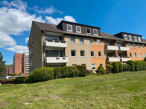 Foto - Modernisierte Erdgeschosswohnung in Nähe des EKZ Farmsen – mit Terrasse, Vollbad und Gäste-WC