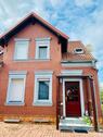Foto - Einfamilienhaus mit Nebengelass und Garage