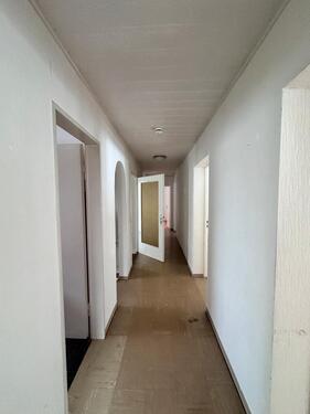 Foto - Attraktive 4-Zimmer-Wohnung mit Balkon, Terrasse, Garten & Garage