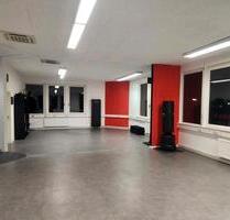 Trainingsraum - 35,00&nbsp;EUR Kaltmiete, ca.&nbsp; 260,00&nbsp;m&sup2; in Flörsheim am Main (PLZ: 65439)