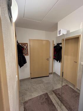 Foto - 1-Zimmer-Dachgeschosswohnung mit seperater Küche und Bad