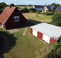 Freistehendes Haus mit Garagen in Peine OT Handorf