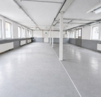 Halle zu Vermieten - 1.000,00&nbsp;EUR Kaltmiete, ca.&nbsp; 177,62&nbsp;m&sup2; in Villingen-Schwenningen (PLZ: 78056)